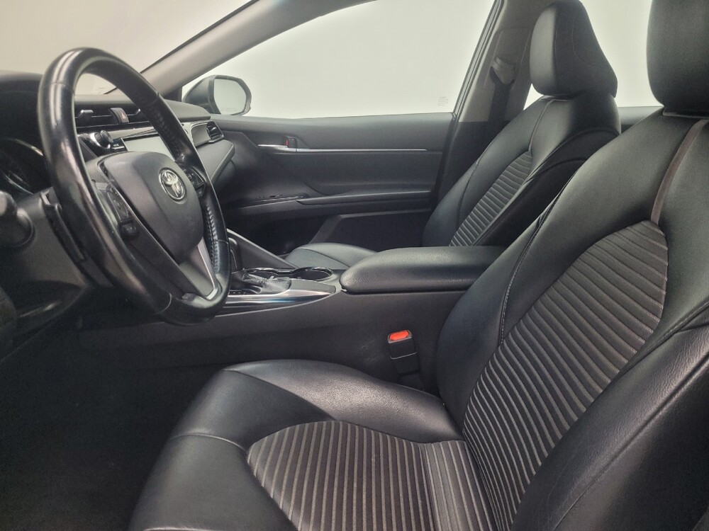 2019 Toyota Camry in Indianapolis, IN 46219 - 18143243 17