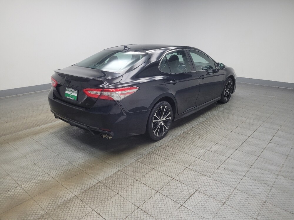 2019 Toyota Camry in Indianapolis, IN 46219 - 18143243 10