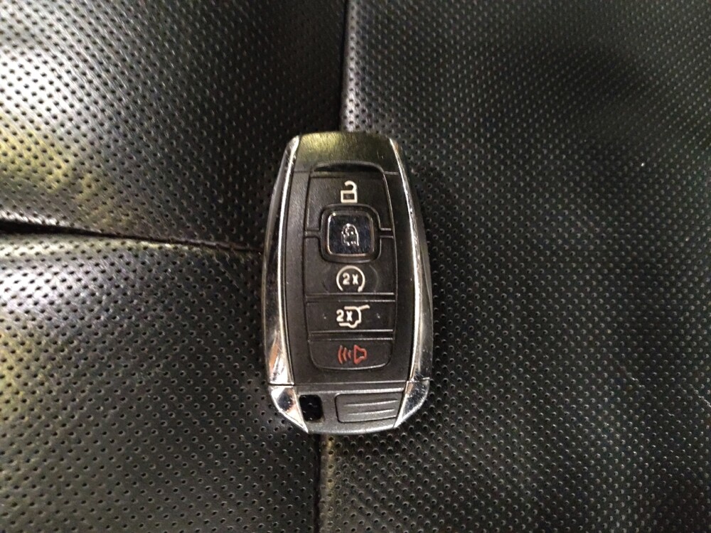 2019 Lincoln Navigator L in Gainesville, FL 32609 - 18143246 32