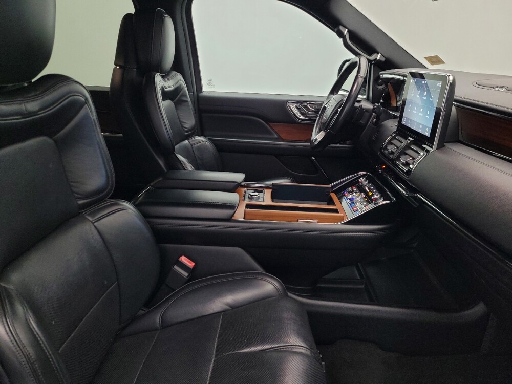 2019 Lincoln Navigator L in Gainesville, FL 32609 - 18143246 21