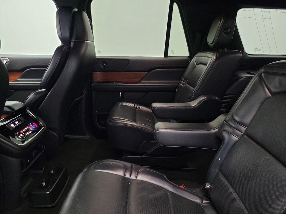 2019 Lincoln Navigator L in Gainesville, FL 32609 - 18143246 18