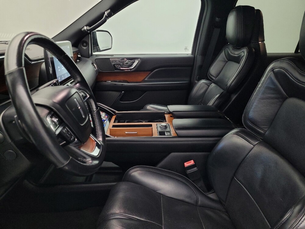 2019 Lincoln Navigator L in Gainesville, FL 32609 - 18143246 17