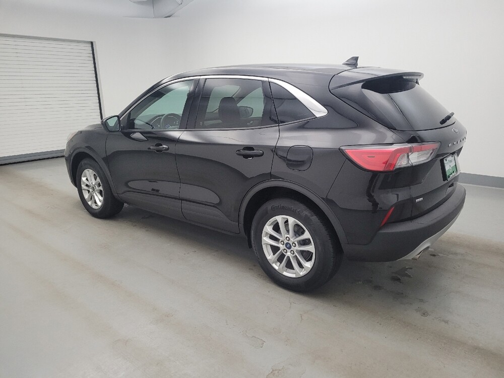 2020 Ford Escape in Cincinnati, OH 45255 - 18143247 3