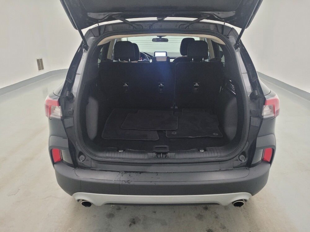 2020 Ford Escape in Cincinnati, OH 45255 - 18143247 29