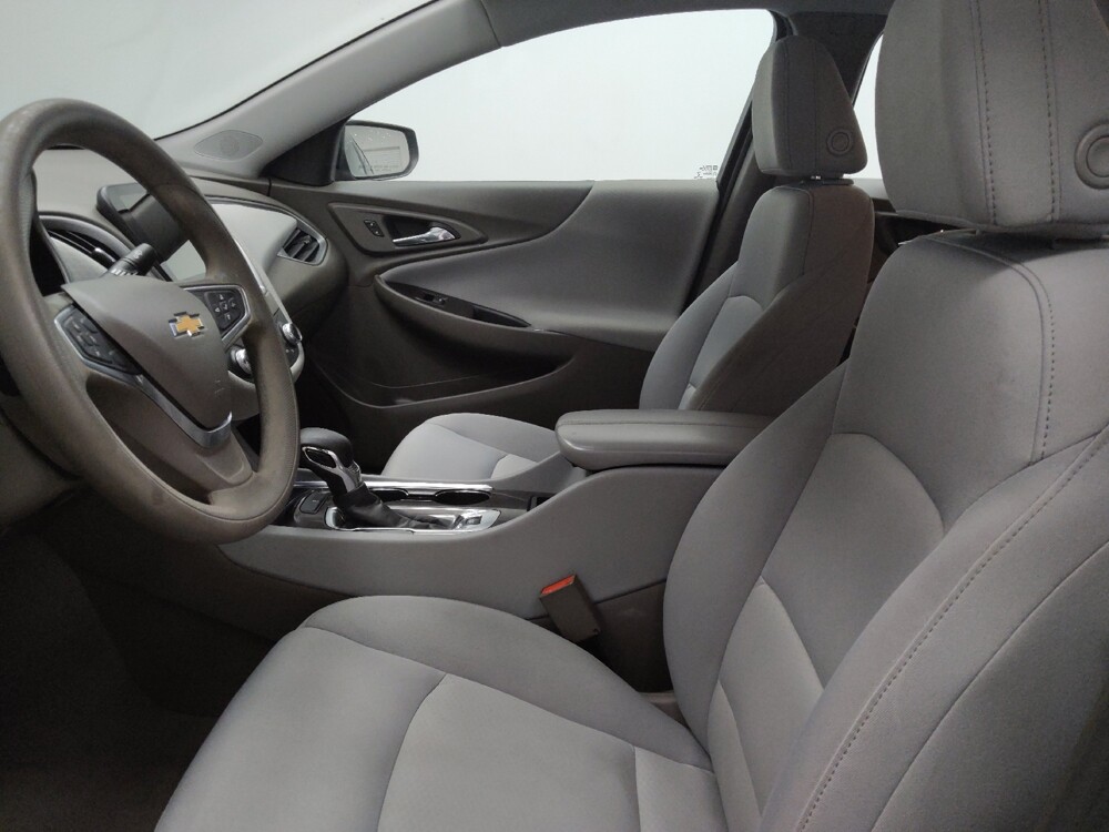 2022 Chevrolet Malibu in Indianapolis, IN 46219 - 18143254 17