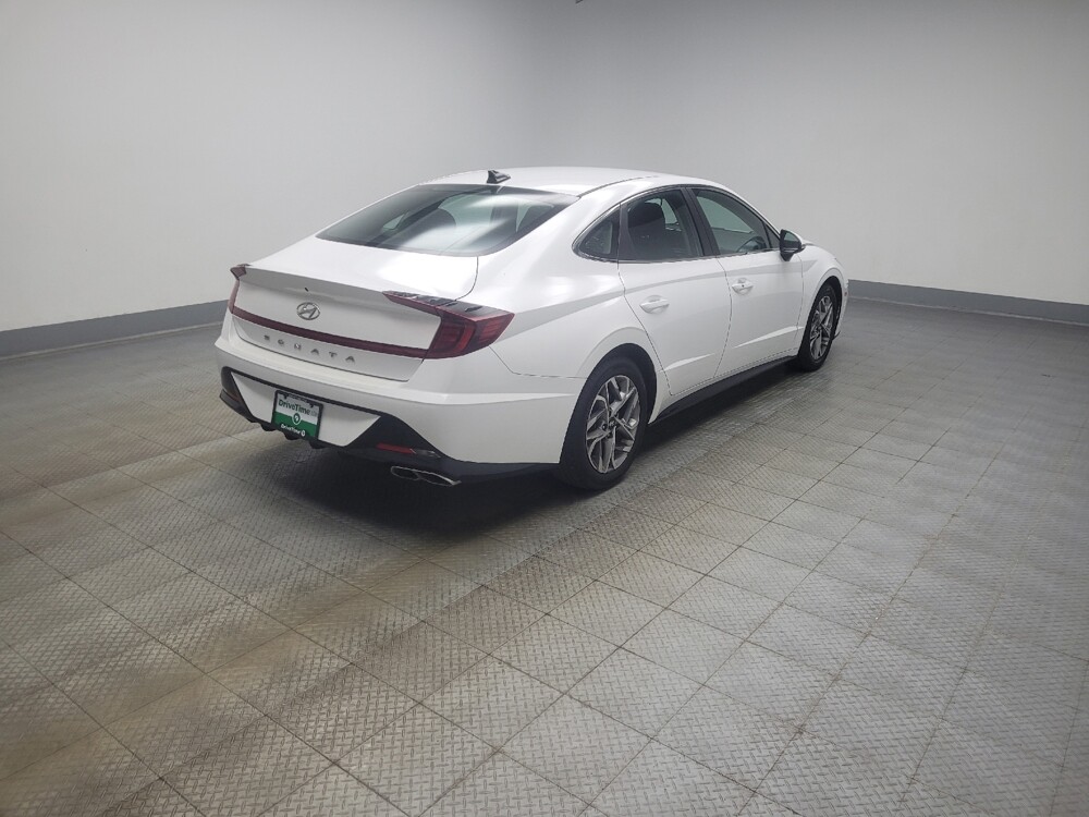 2023 Hyundai Sonata in Highland, IN 46322 - 18143261 10