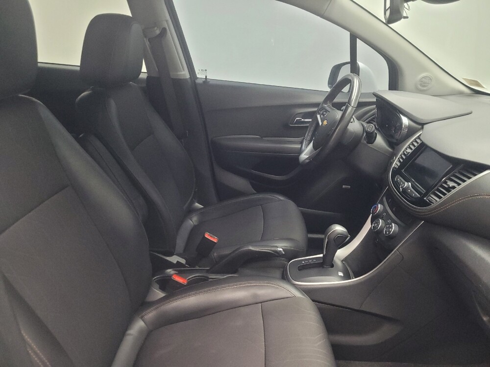 2020 Chevrolet Trax in Highland, IN 46322 - 18143262 21
