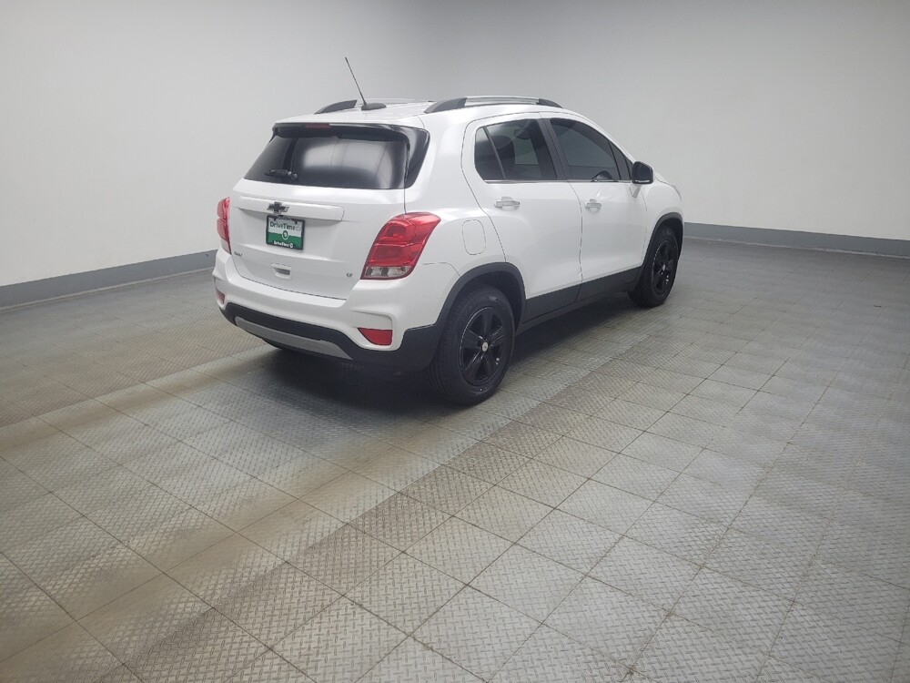 2020 Chevrolet Trax in Highland, IN 46322 - 18143262 10