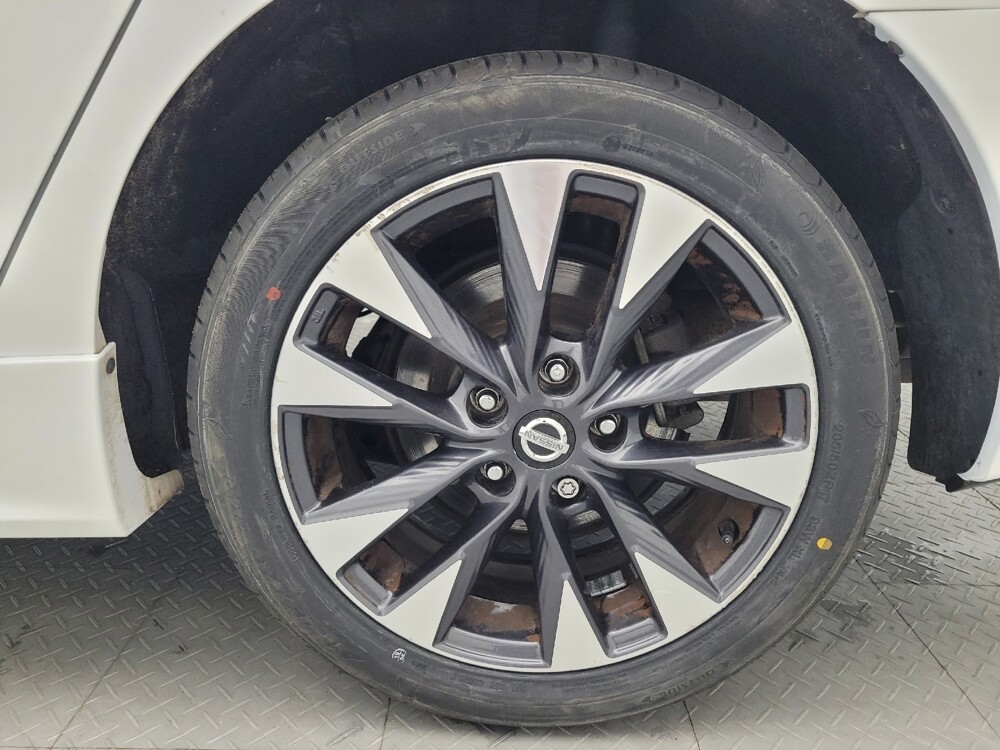 2016 Nissan Sentra in Raleigh, NC 27604 - 18143269 31