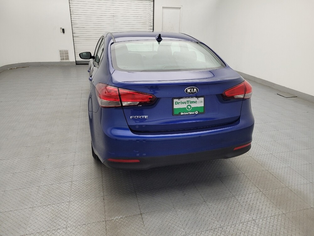 2017 Kia Forte in Raleigh, NC 27604 - 18143273 6