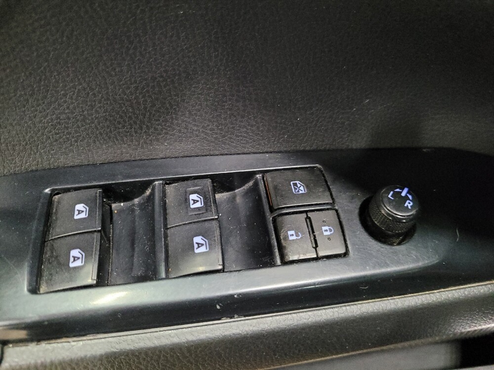 2018 Toyota Camry in Richmond, VA 23235 - 18143275 27