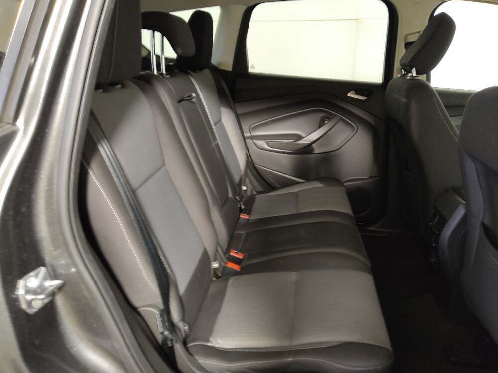 2018 Ford Escape in Midlothian, IL 60445 - 18143277 19