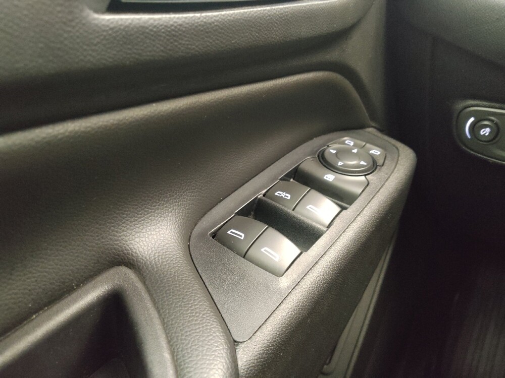 2018 Chevrolet Equinox in Des Moines, IA 50310 - 18143278 27