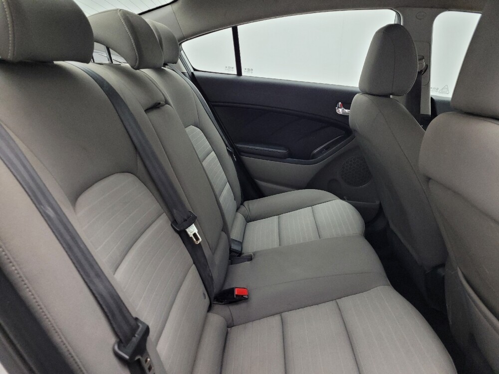 2015 Kia Forte in Salem, VA 24153 - 18143286 19