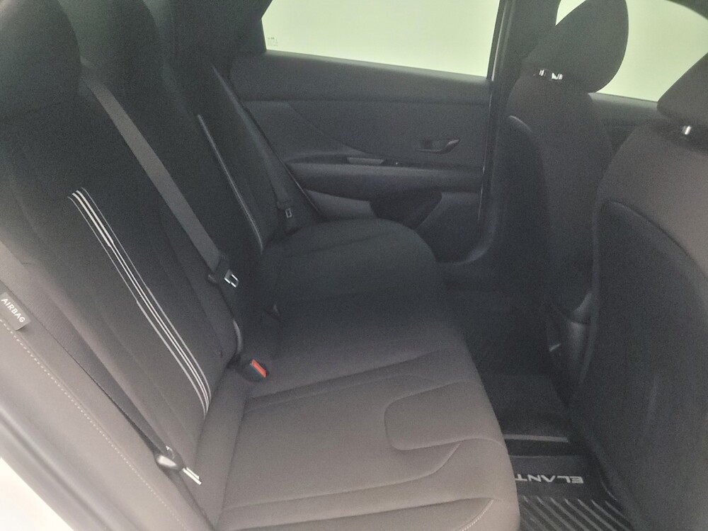 2025 Hyundai Elantra in Duluth, GA 30096 - 18143297 19