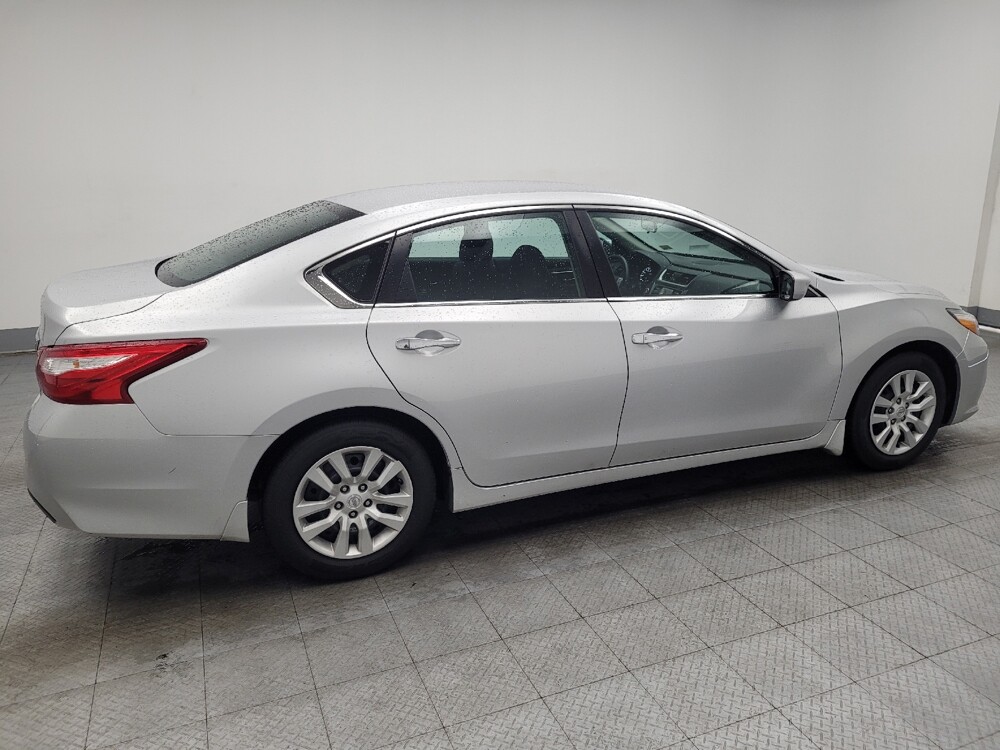 2017 Nissan Altima in Memphis, TN 38115 - 18143300 10