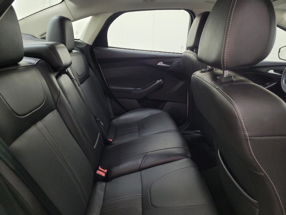 2014 Ford Focus in Langhorne, PA 19047 - 18143304 19