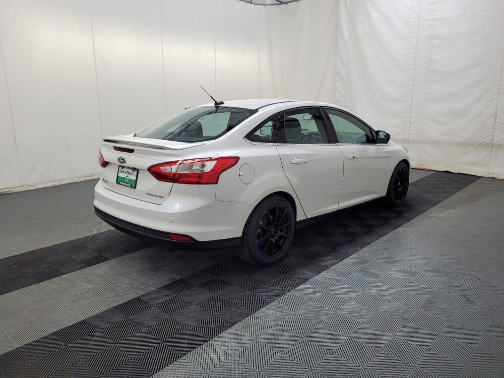2014 Ford Focus in Langhorne, PA 19047 - 18143304 9