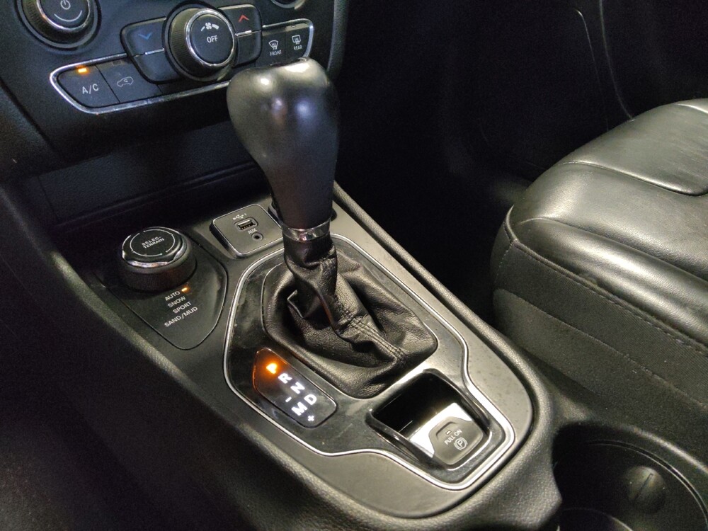 2019 Jeep Cherokee in Albuquerque, NM 87123 - 18143309 26