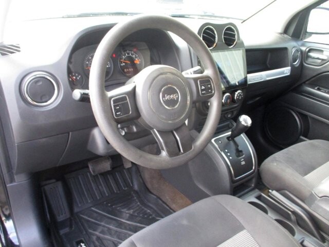 2017 Jeep Compass in Oak Grove, MO 64075 - 18143310 9