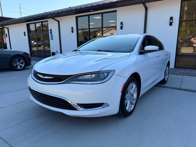 2016 Chrysler 200 in Knoxville, TN 37920 - 18143312 5