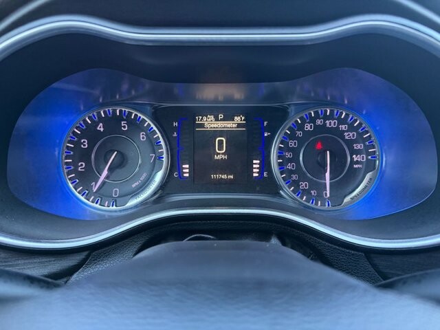 2016 Chrysler 200 in Knoxville, TN 37920 - 18143312 21
