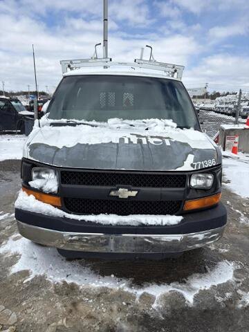 2011 Chevrolet Express 2500 in Blauvelt, NY 10913 - 18143316 3