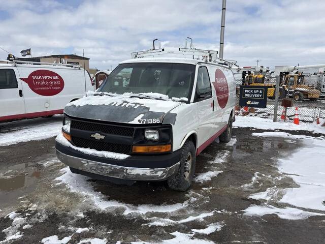 2011 Chevrolet Express 2500 in Blauvelt, NY 10913 - 18143316 4