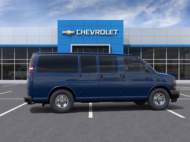 2026 Chevrolet Express 2500 in Burlington, WI 53105 - 18143327 5