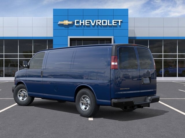 2026 Chevrolet Express 2500 in Burlington, WI 53105 - 18143327 3