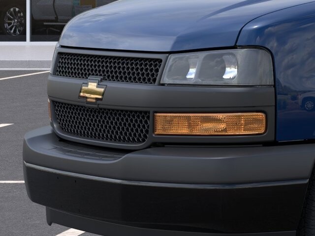 2026 Chevrolet Express 2500 in Burlington, WI 53105 - 18143327 15
