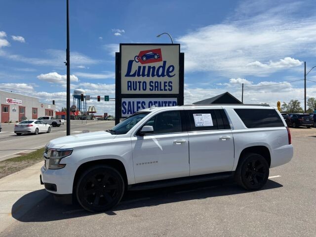 2019 Chevrolet Suburban in Wadena, MN 56482 - 18143337