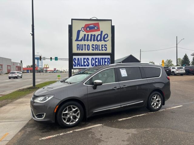 2018 Chrysler Pacifica in Wadena, MN 56482 - 18143341
