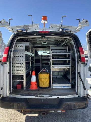 2013 Chevrolet Express 3500 in Blauvelt, NY 10913 - 18143344 13