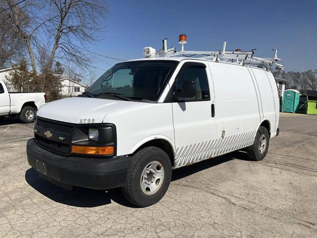 2013 Chevrolet Express 3500 in Blauvelt, NY 10913 - 18143344 4
