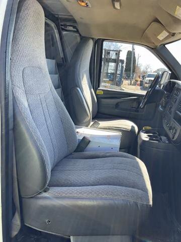2013 Chevrolet Express 3500 in Blauvelt, NY 10913 - 18143344 19