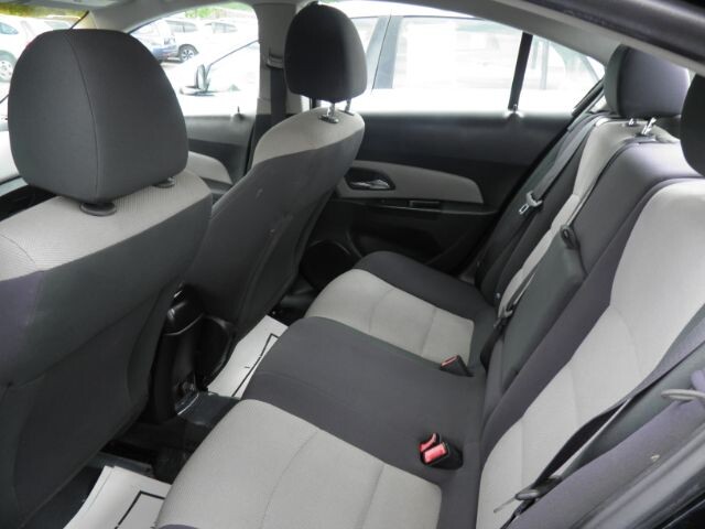 2012 Chevrolet Cruze in Barton, MD 21521 - 18143346 4