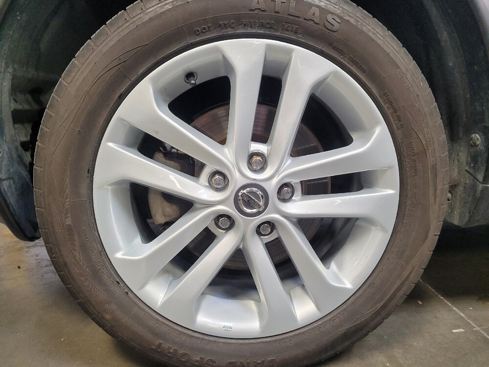 2016 Nissan Juke in Fresno, CA 93726 - 18143354 31