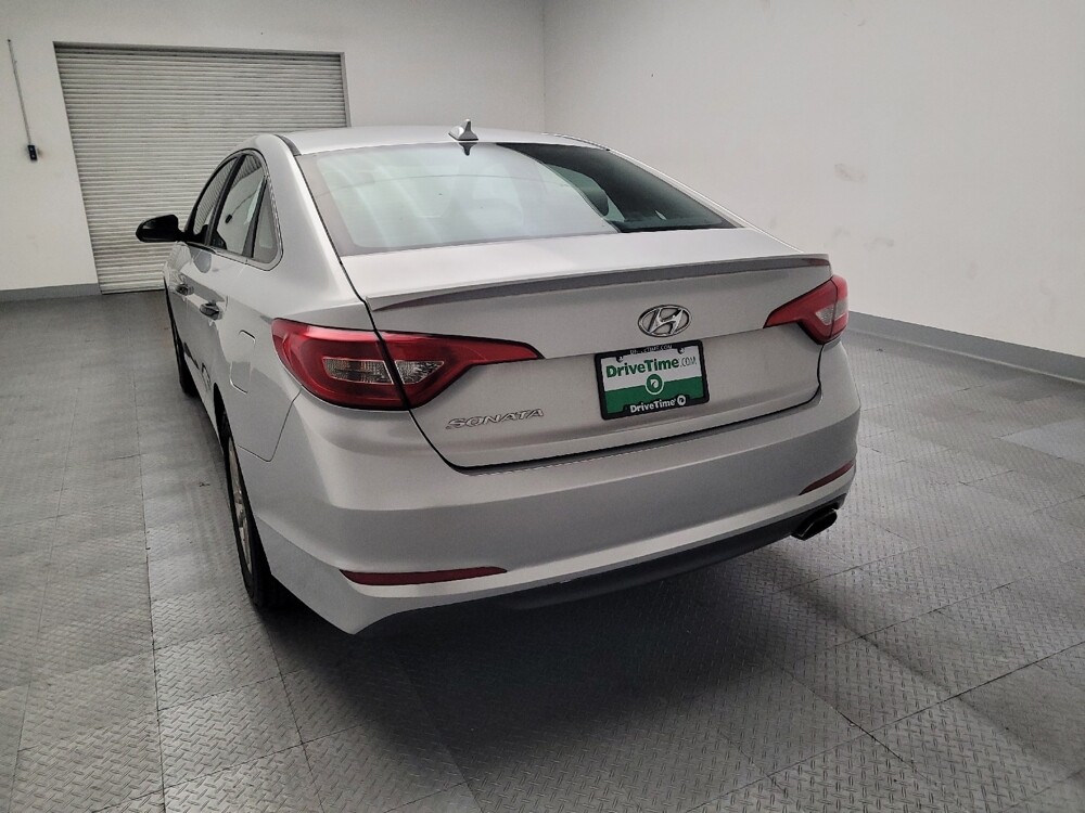 2016 Hyundai Sonata in Sacramento, CA 95821 - 18143355 6