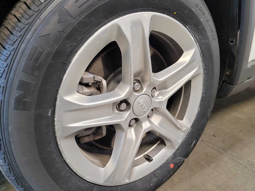 2024 Jeep Compass in Downey, CA 90241 - 18143362 31