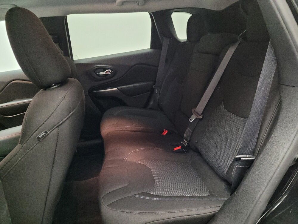 2019 Jeep Cherokee in Sacramento, CA 95821 - 18143380 18