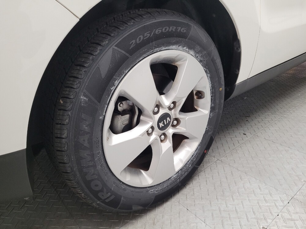 2019 Kia Soul in Downey, CA 90241 - 18143381 31