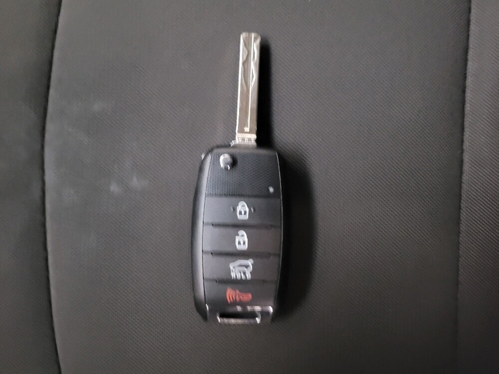 2019 Kia Soul in Downey, CA 90241 - 18143381 32