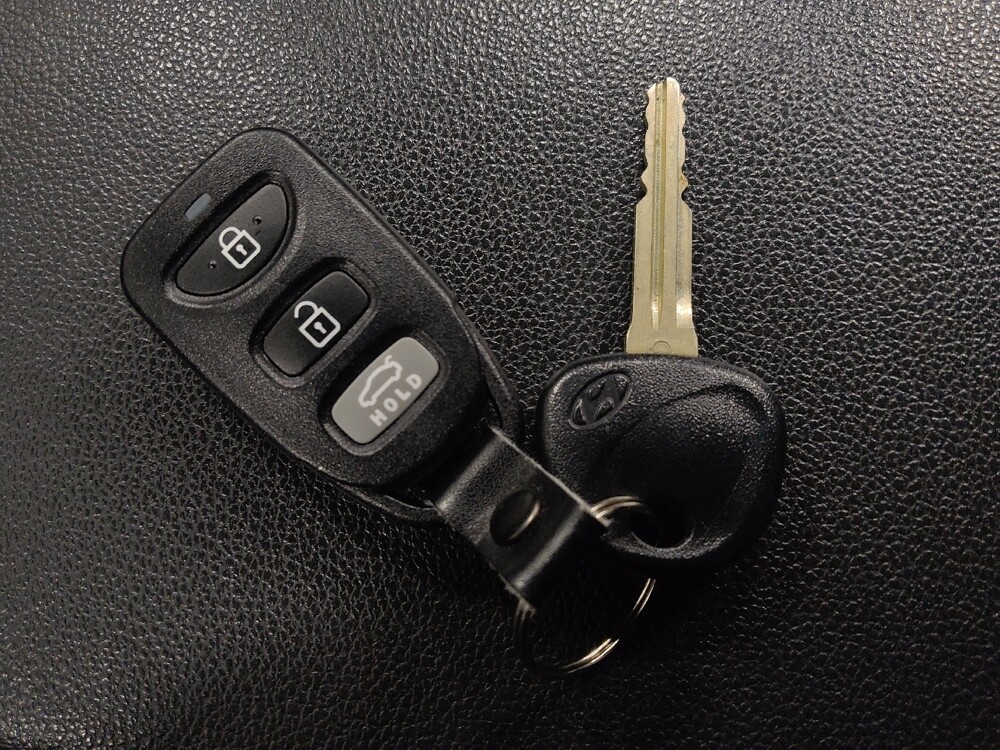 2020 Hyundai Elantra in Conyers, GA 30094 - 18143391 32