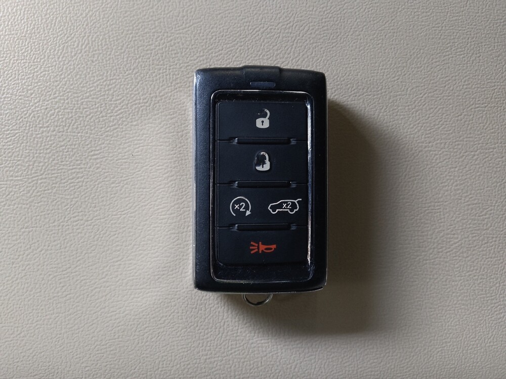 2023 Jeep Grand Cherokee in Marietta, GA 30062 - 18143401 32