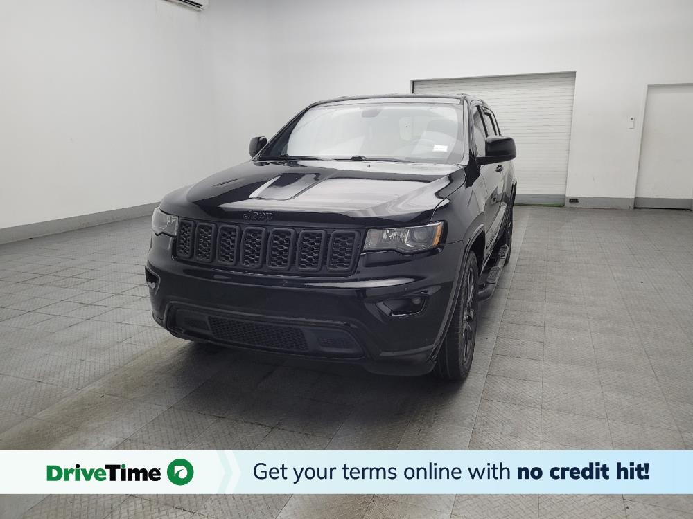 2017 Jeep Grand Cherokee in Conyers, GA 30094 - 18143404