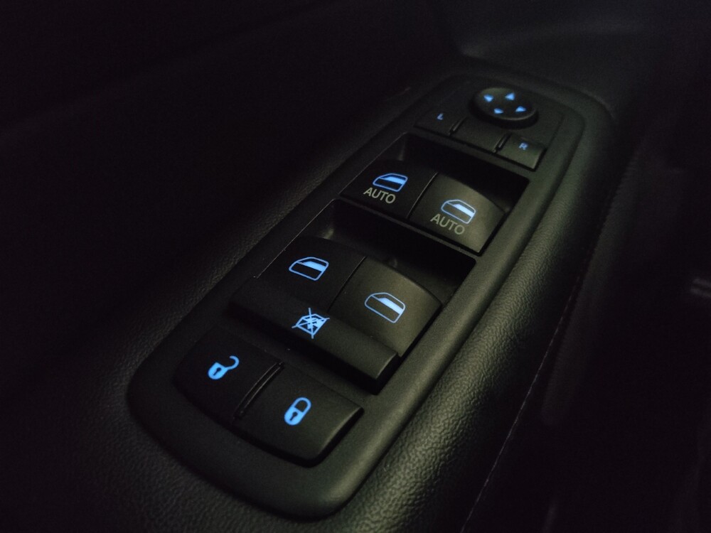 2017 Jeep Grand Cherokee in Conyers, GA 30094 - 18143404 27