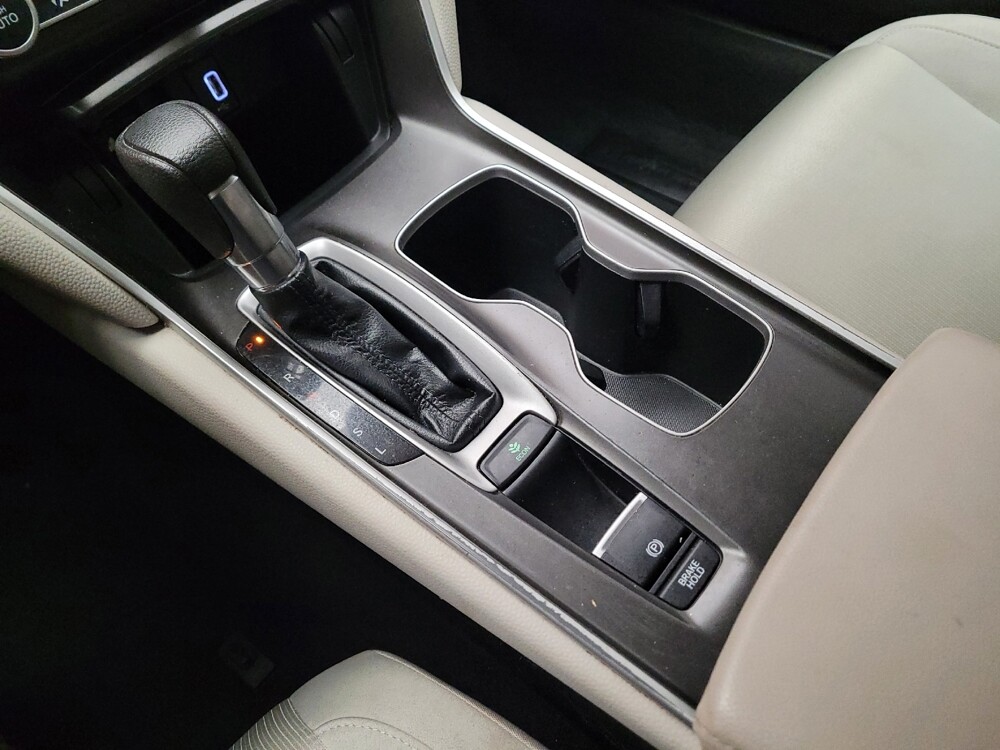 2018 Honda Accord in Riverside, CA 92504 - 18143426 26
