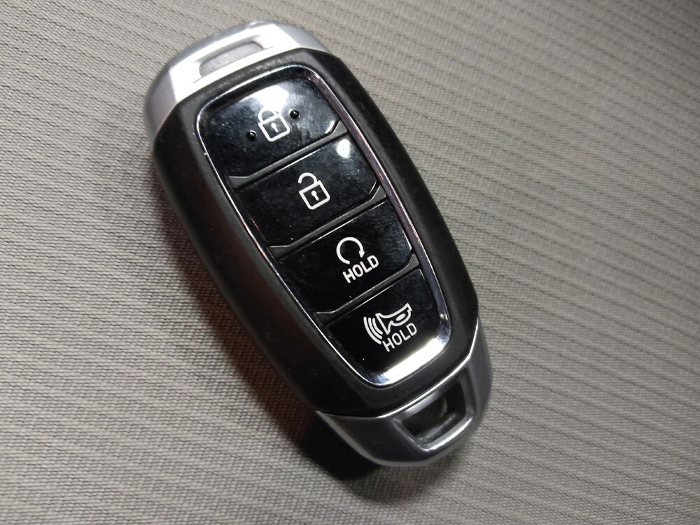 2025 Hyundai Venue in Tucson, AZ 85705 - 18143428 32