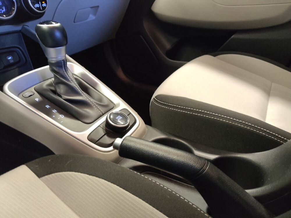 2025 Hyundai Venue in Tucson, AZ 85705 - 18143428 26